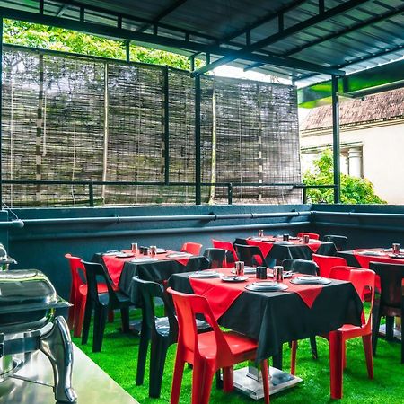 Treebo Serenity Inn, Koregaon Park Pune Eksteriør bilde