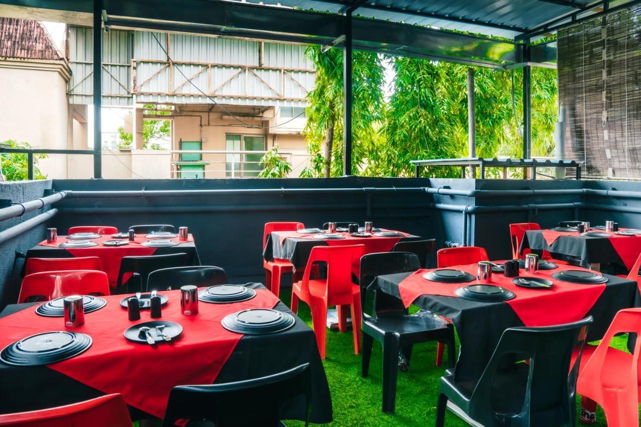 Treebo Serenity Inn, Koregaon Park Pune Eksteriør bilde